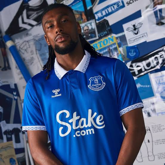 UNIFORMES 23/24 Premier League